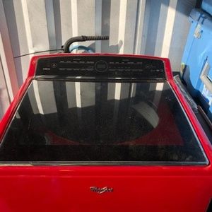 Large Capacity Washer. Used for less than 1 year.